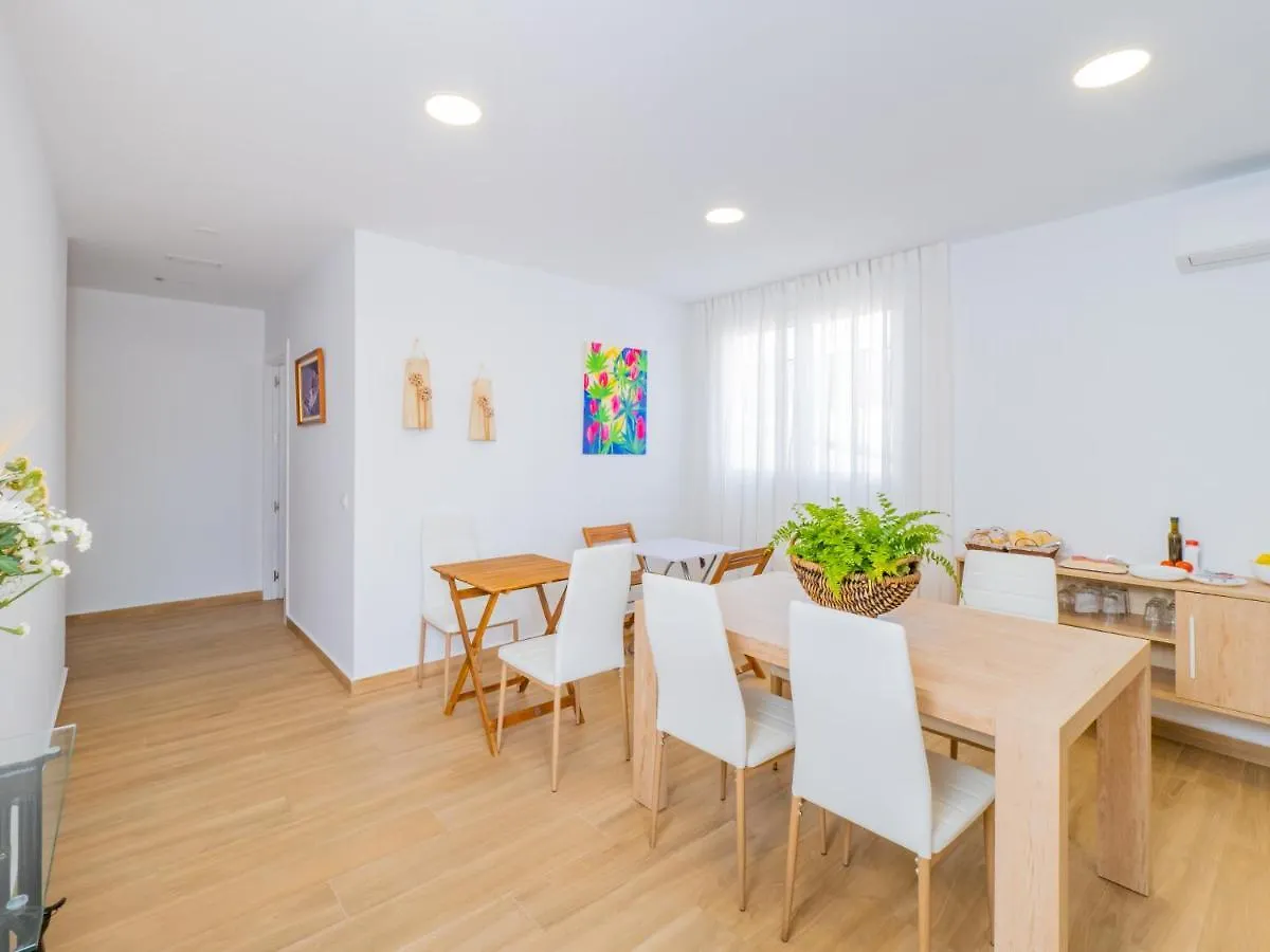 Cubo'S Hostal William'S Sunny 5 With Breakfast Torre de Benagalbon Guest house