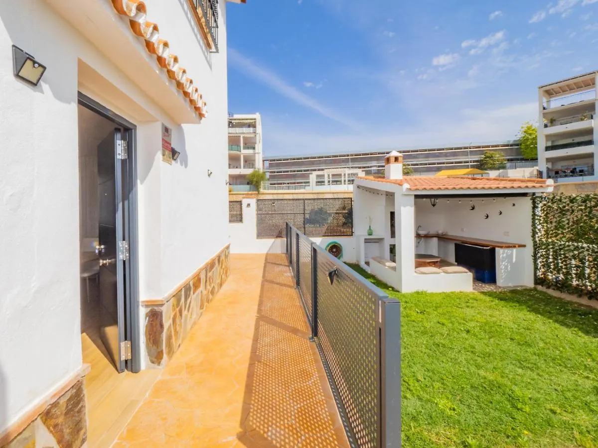 Cubo'S Hostal William'S Sunny 5 With Breakfast Torre de Benagalbon Guest house