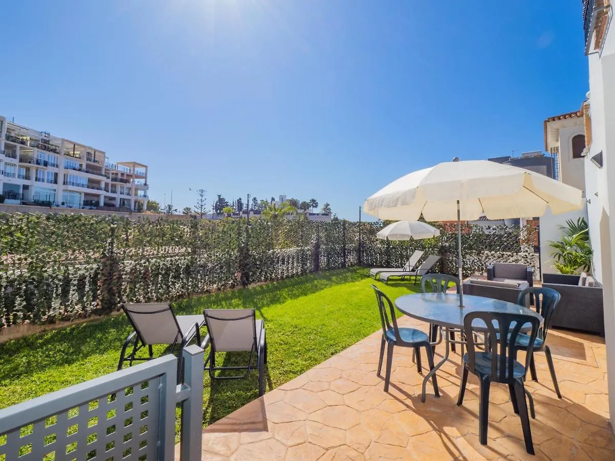 Guest house Cubo'S Hostal William'S Sunny 5 With Breakfast Torre de Benagalbon Spain
