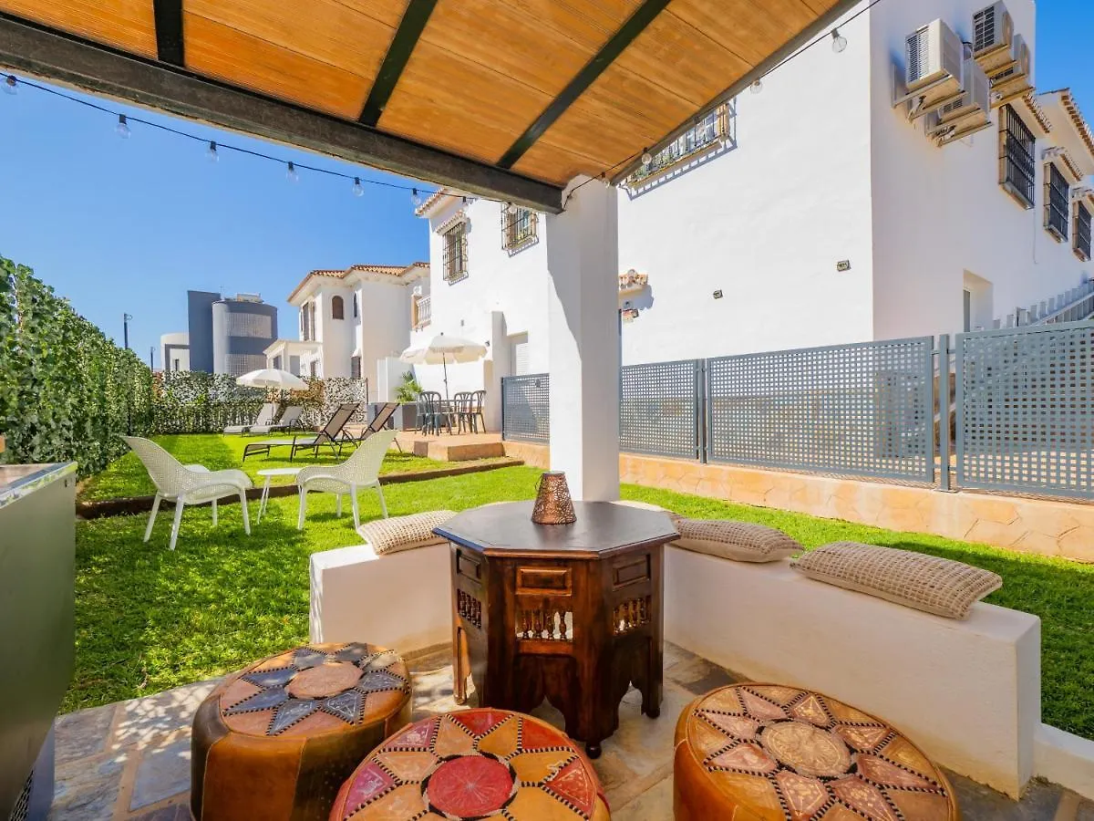 Cubo'S Hostal William'S Sunny 5 With Breakfast Torre de Benagalbon Guest house