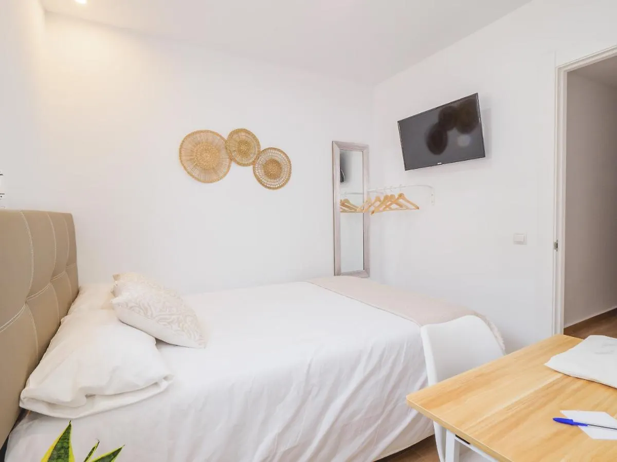 Cubo'S Hostal William'S Sunny 5 With Breakfast Torre de Benagalbon Pensjonat